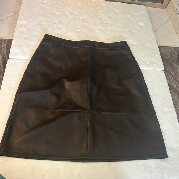 NYDJ sculpt her chocolate brown faux leather knee length skirt - Picture 10 of 14